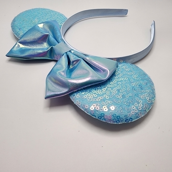 Minnie Ears - Picture 4 of 5